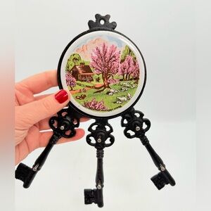 Vintage Round Wall Mounted Rustic Key Holder Cast Iron & Ceramic Cabin Scene